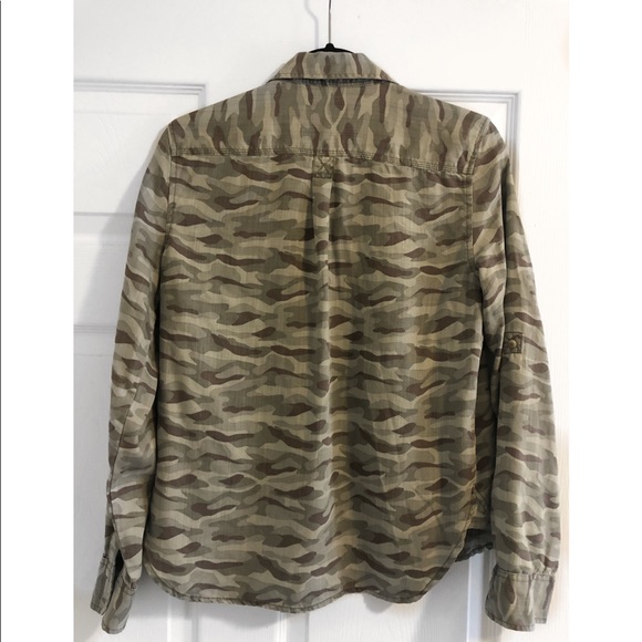 Camo Top - Picture 3 of 3